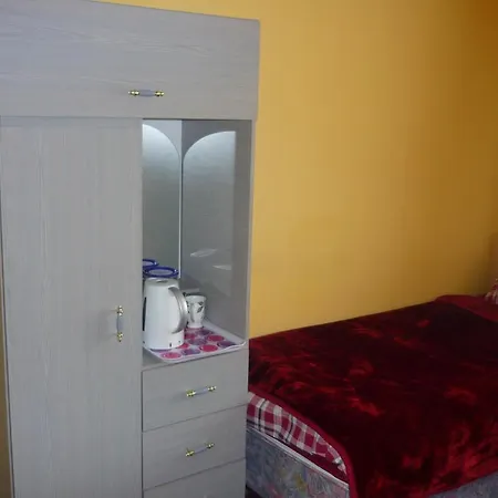 Bed & Breakfast Deacys Galway